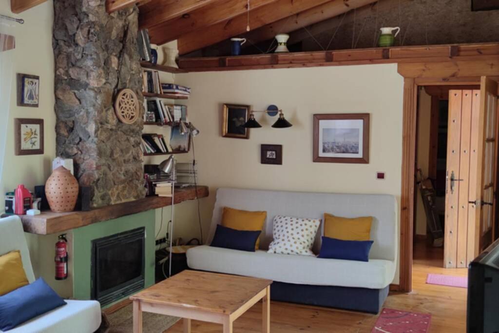 La Casa De Piedra, Una Ventana Al Paraiso Matet Exterior photo